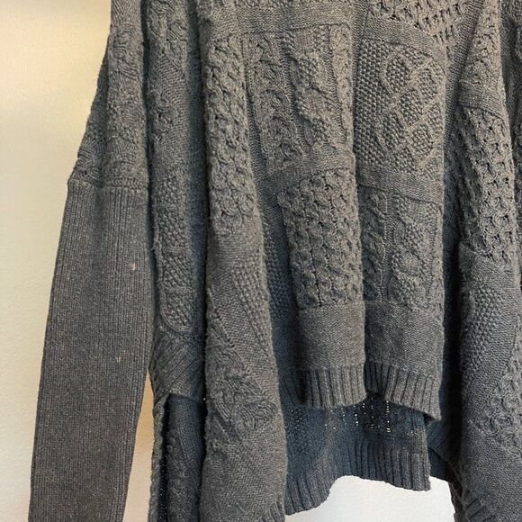 Cabi Gray Knit Pullover Sweater Cable Knit Oversized Size Small - Picture 5 of 6